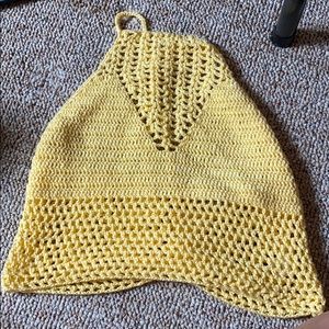 Crochet yellow crop top with open back NEVER WORN